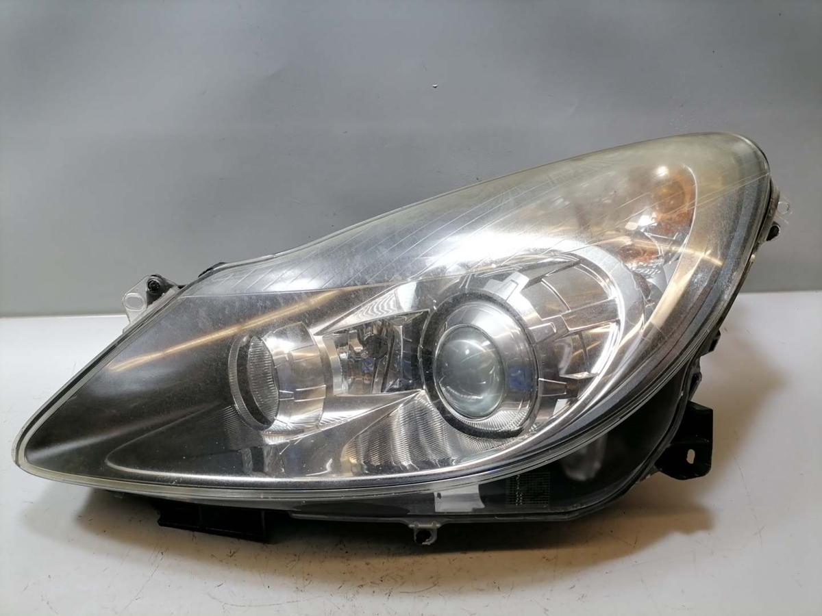 Opel Corsa D original Scheinwerfer vorn links Halogen Kurvenlicht vergilbt Bj.2008